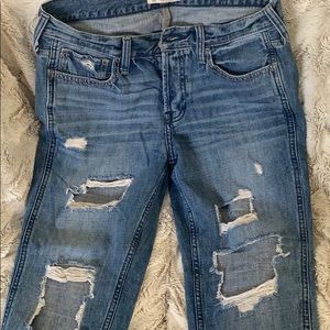 Distressed hollister boyfriend jeans
